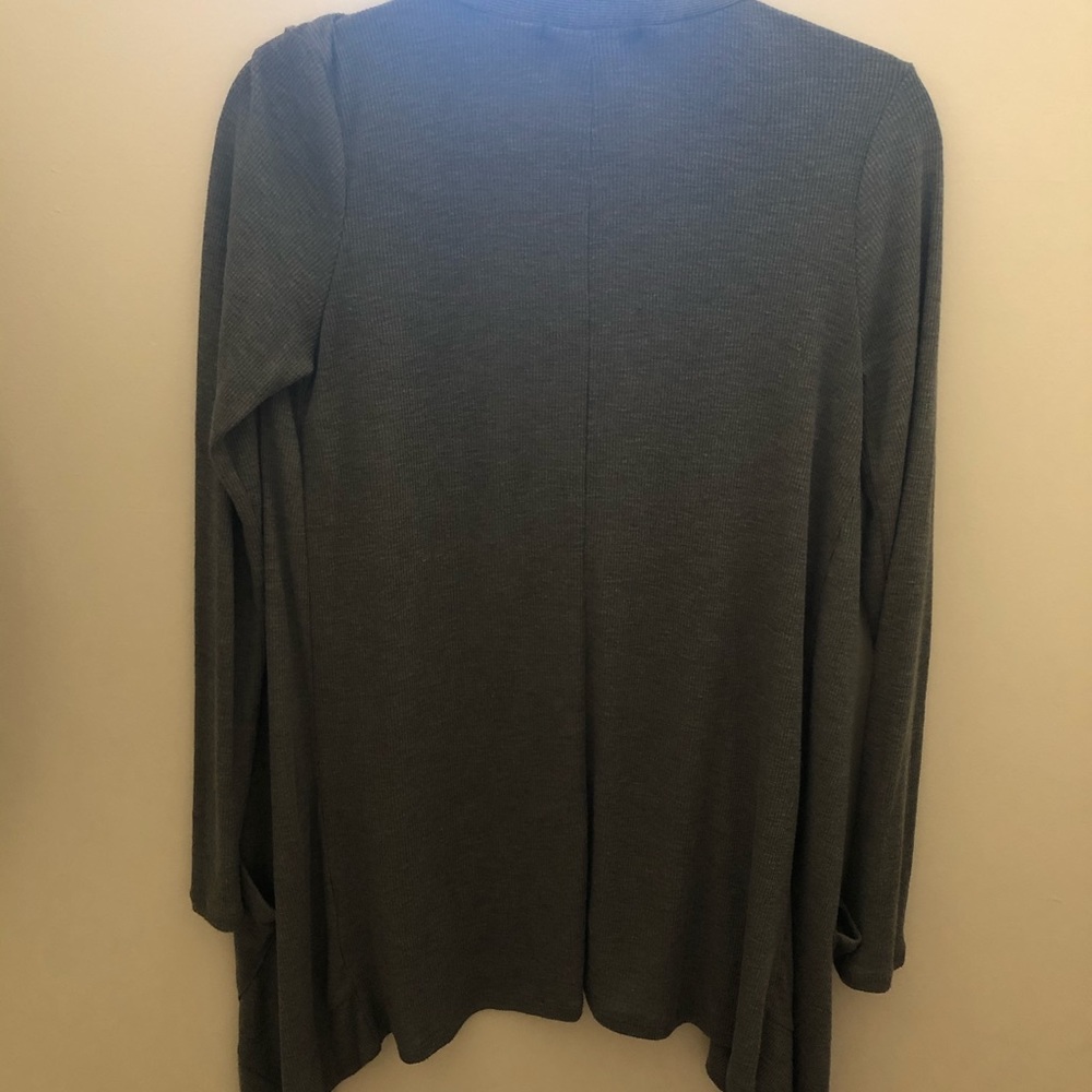 Light weight cardigan